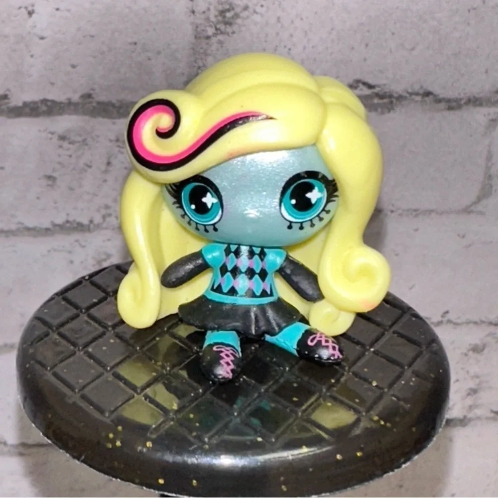 Monster High Mini Dolls Ari Lagoona Blue Cleo de Nile Lot of 3 Mini Dolls